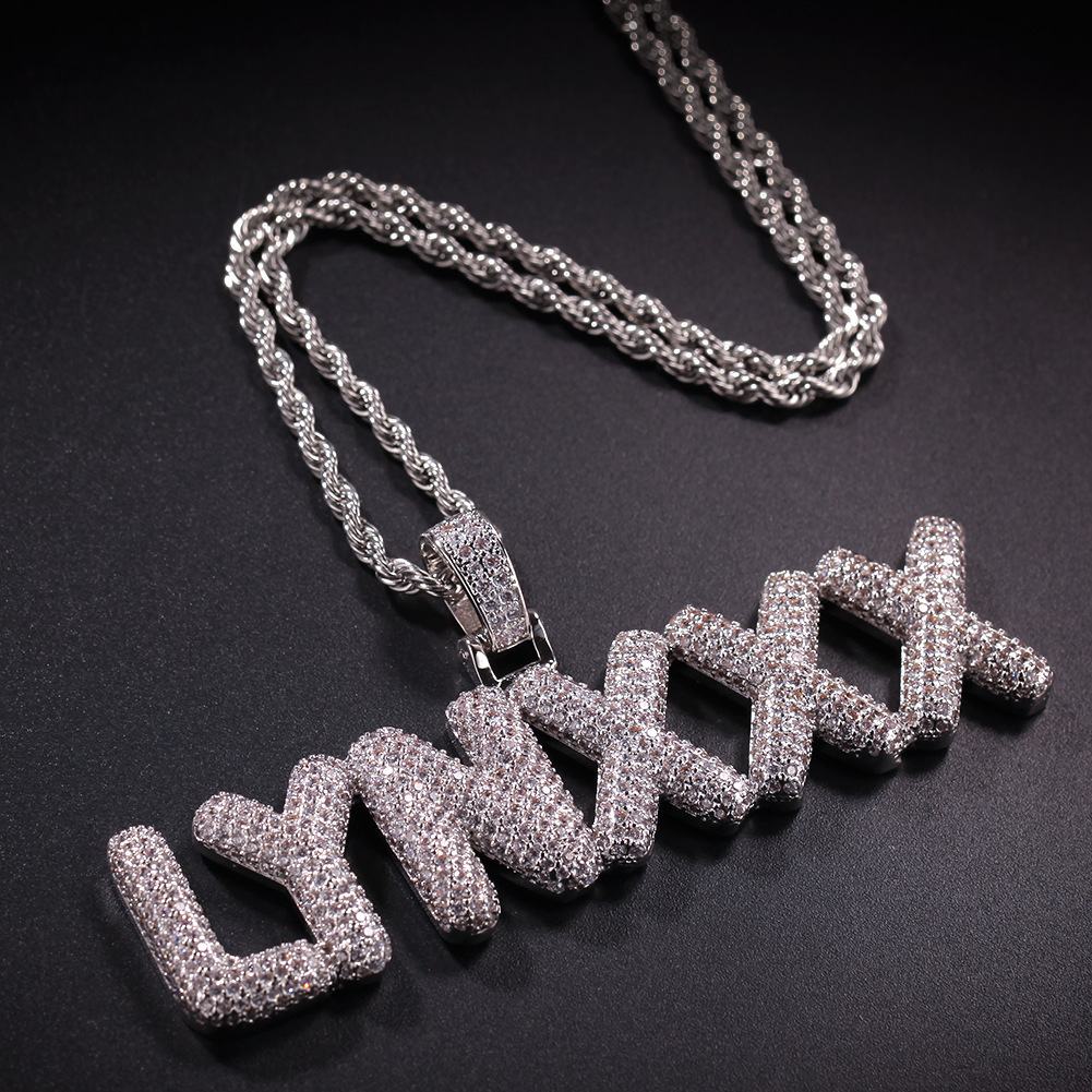 Collana pendente a 6 lettere con catena di corda