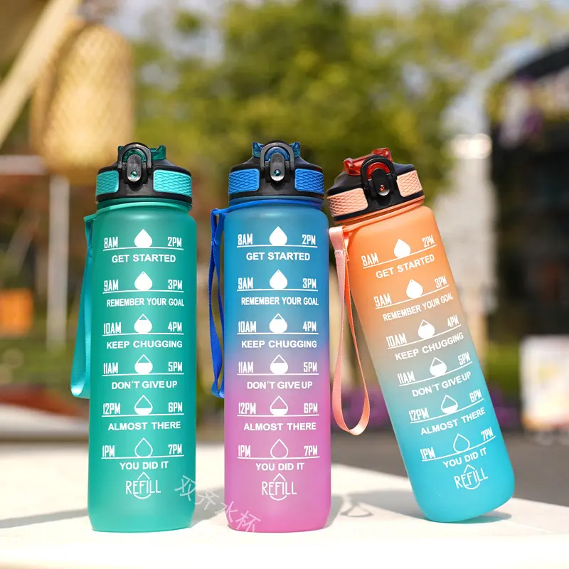 Groothandel Custom 32Oz Bpa-Vrije Kleur Plastic Sport Waterfles Met Siliconen Deksel Stro Voor Camping Fitness Fiets Gebruik