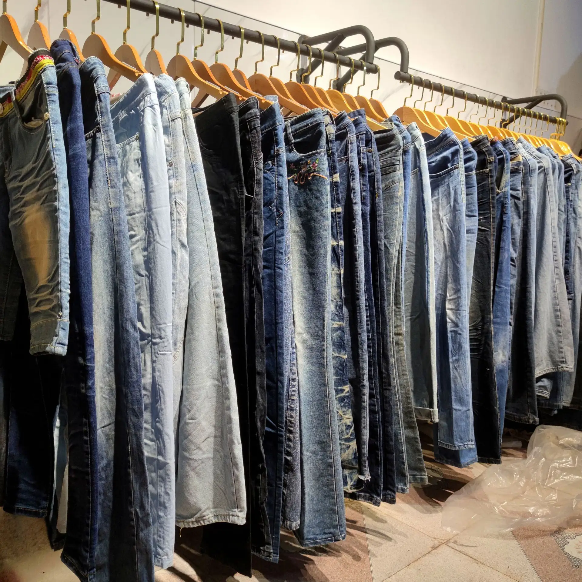 BALAS DE fardo para hombres y mujeres, ropa de segunda mano de marca coreana A granel, de uso mixto, de EE. UU.
