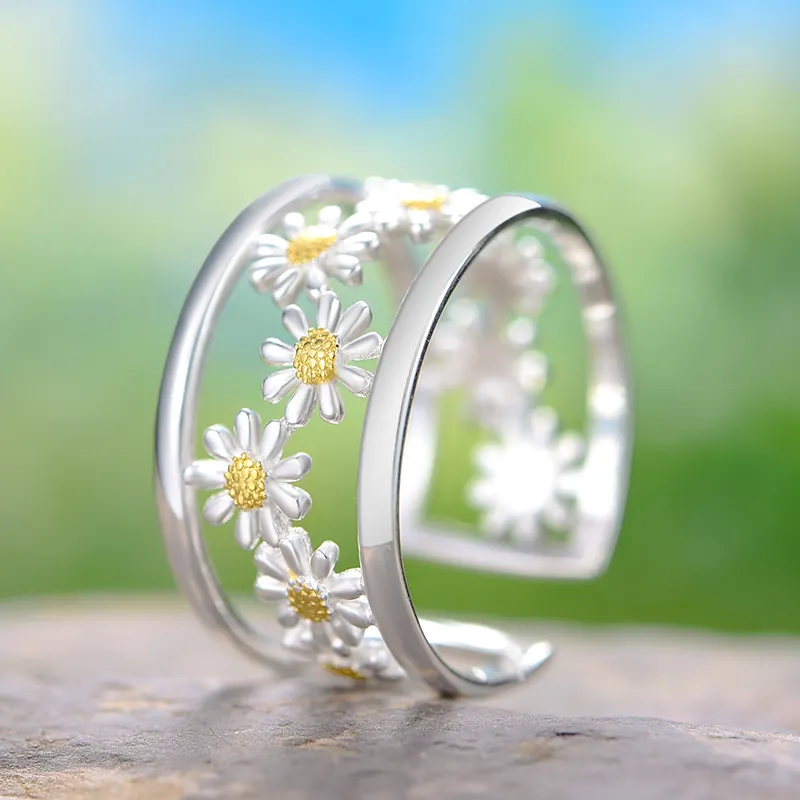 Toptan fiyat 9 14 18K altın kaplama 925 ayar gümüş kadınlar için küçük papatya çiçek nişan ayarlanabilir yüzük güzel takı
