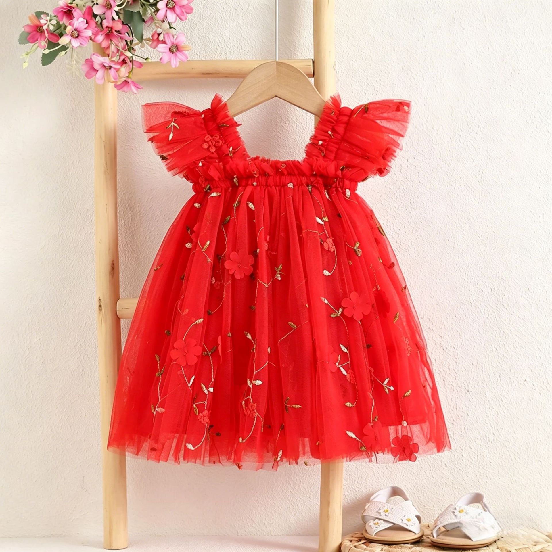 Flor pequeña con parche rojo
