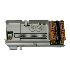 AV1121000 Nuevo módulo de entrada analógica para PLC PAC y controladores dedicados - Product Image 1