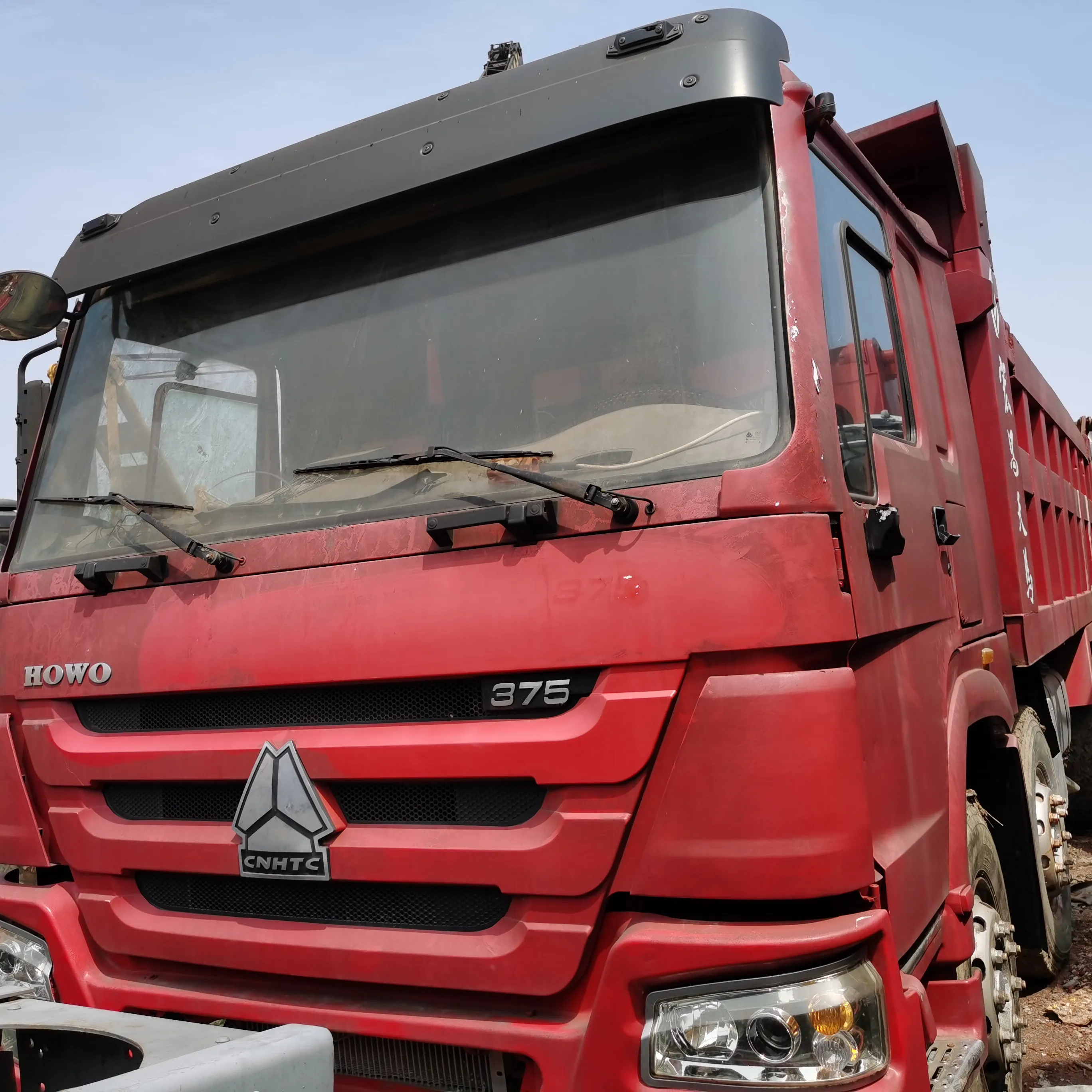 Sinotruck-camión de basura de segunda mano, Hoo 375hp camión de basura, también tiene otras marcas, Venta barata en shanghai con alta calidad