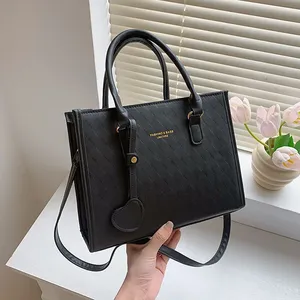 韓国版レトロパーソナリティショルダーバッグ大容量ダイヤモンドラティスデザインレディースバッグ - Product Image 6