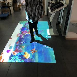 Vendita calda ha portato giochi da parete 2025 disegno nuovo prezzo di aggiornamento pavimento interattivo con funzione di visualizzazione Video usato corridoio