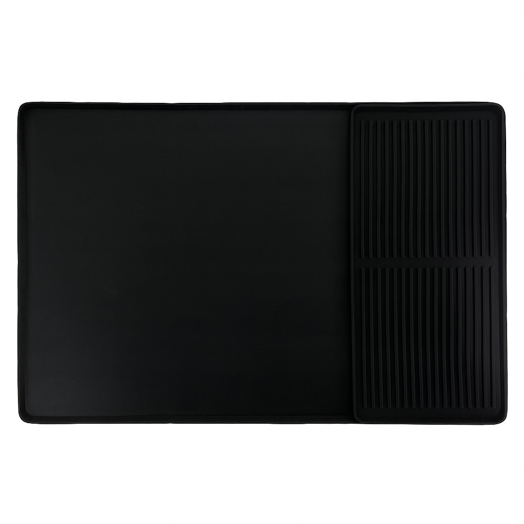 Tapis de protection noir pour bac d'égouttement de machine à café.