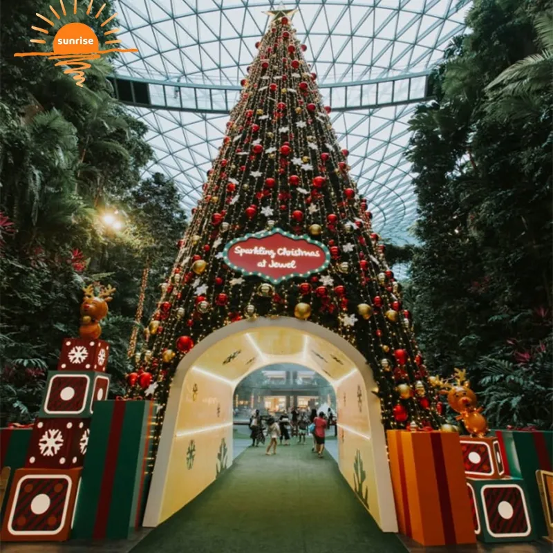 Paisaje navideño luminoso, árbol de Navidad, iluminación, centro comercial cuadrado, decoración de marco exterior, diseño grande