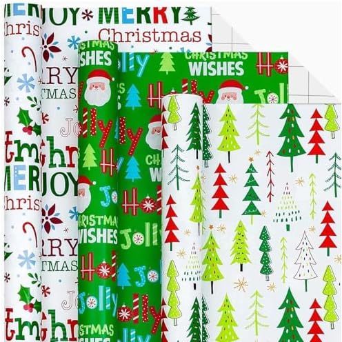 Père Noël et arbres verts et joyeux