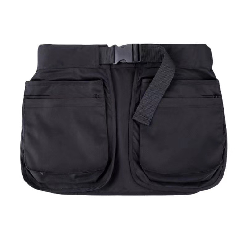 2 petits sacs + 1 grand sac + 1 ceinture.