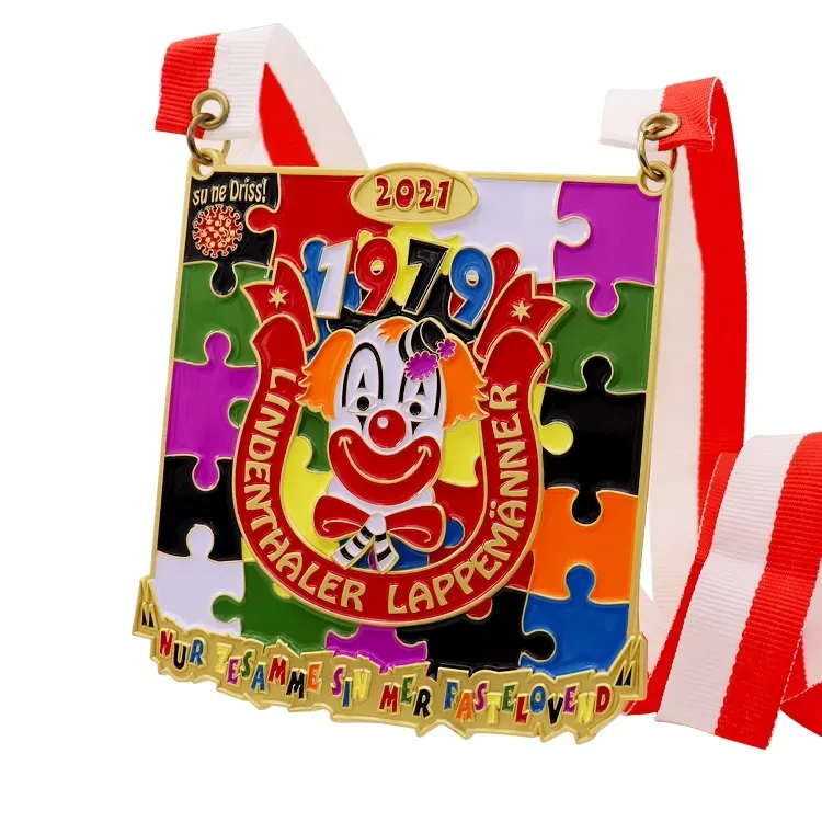 Chine fabricant en gros OEM Design médaille Clown personnalisé Allemagne émail doux carnaval médaille récompense médaille avec ruban