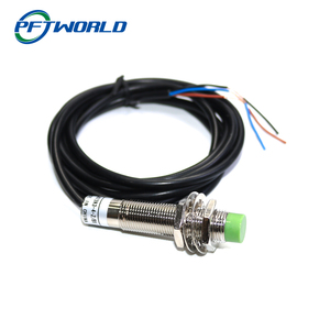 Interruttore di prossimità capacitivo sensore di prossimità M12 LJC12A3 rileva qualsiasi oggetto 2MM 4MM