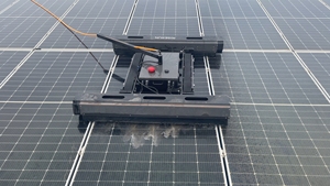 SUNNOVA L1 Smart 500W <span class=keywords><strong>Robot</strong></span> de nettoyage de panneaux solaires à double tête 1.3m de largeur de brosse pour le dépoussiérage - Product Image 6