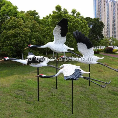 Outdoor Courtyard Pool Ornament Garden Decor Props Life Size grande fibra de vidro esculturas modelos animais Red coroado Crane estátuas