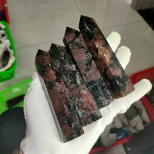 Toptan doğal şifa taşı kristal noktası değnek gül temizle kuvars değnek kulesi halk el sanatları