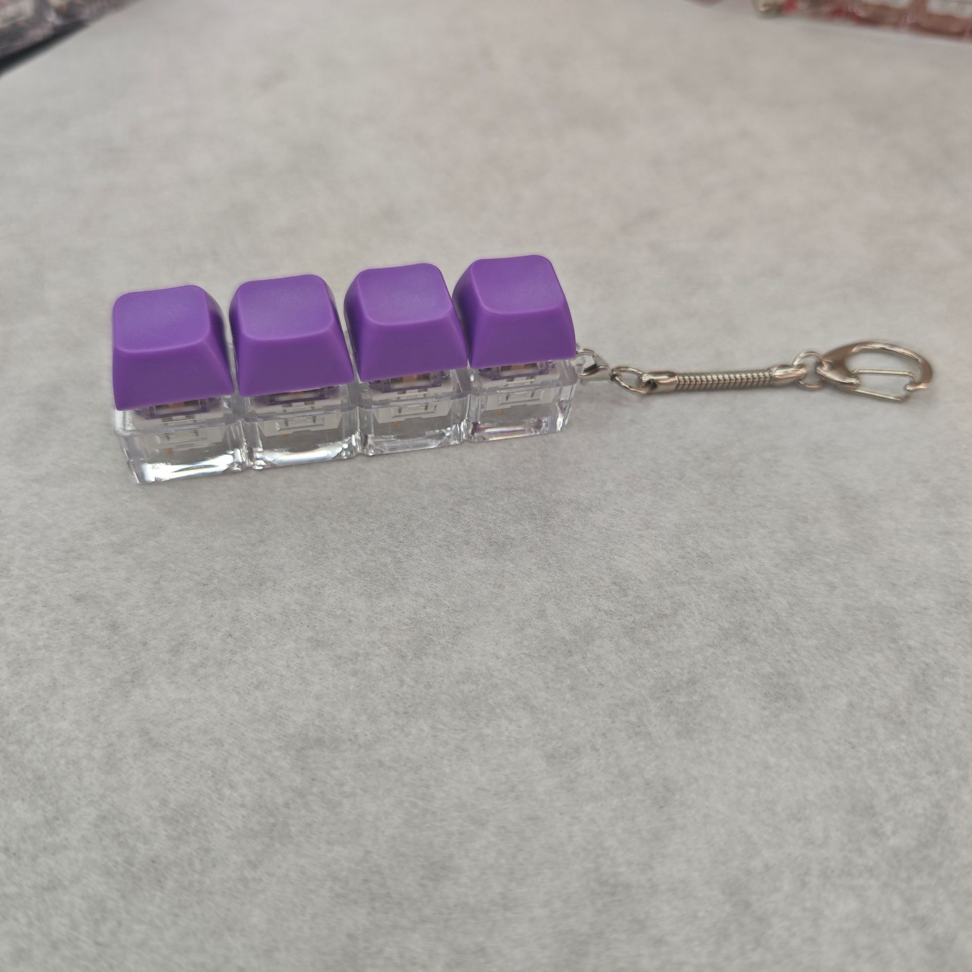 Coque inférieure transparente à quatre touches-violet foncé