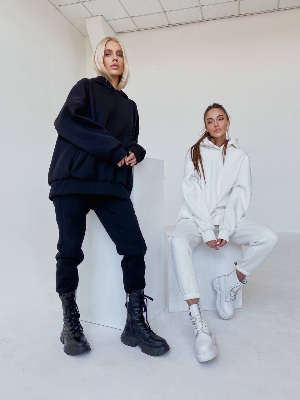 Custom Women's Solid Color Casual Two Piece Outfit 100% cotton Loose Short Hoodies