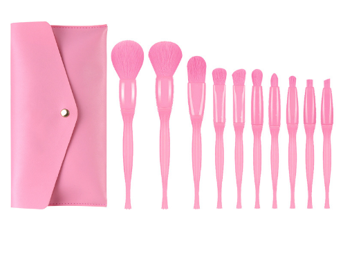 Ensemble de pinceaux de maquillage rose foncé