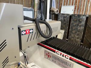 Centro de mecanizado CNC de 5 ejes de alta precisión Nueva máquina de perforación y fresado de perfil de aluminio vertical para planta de fabricación - Product Image 6