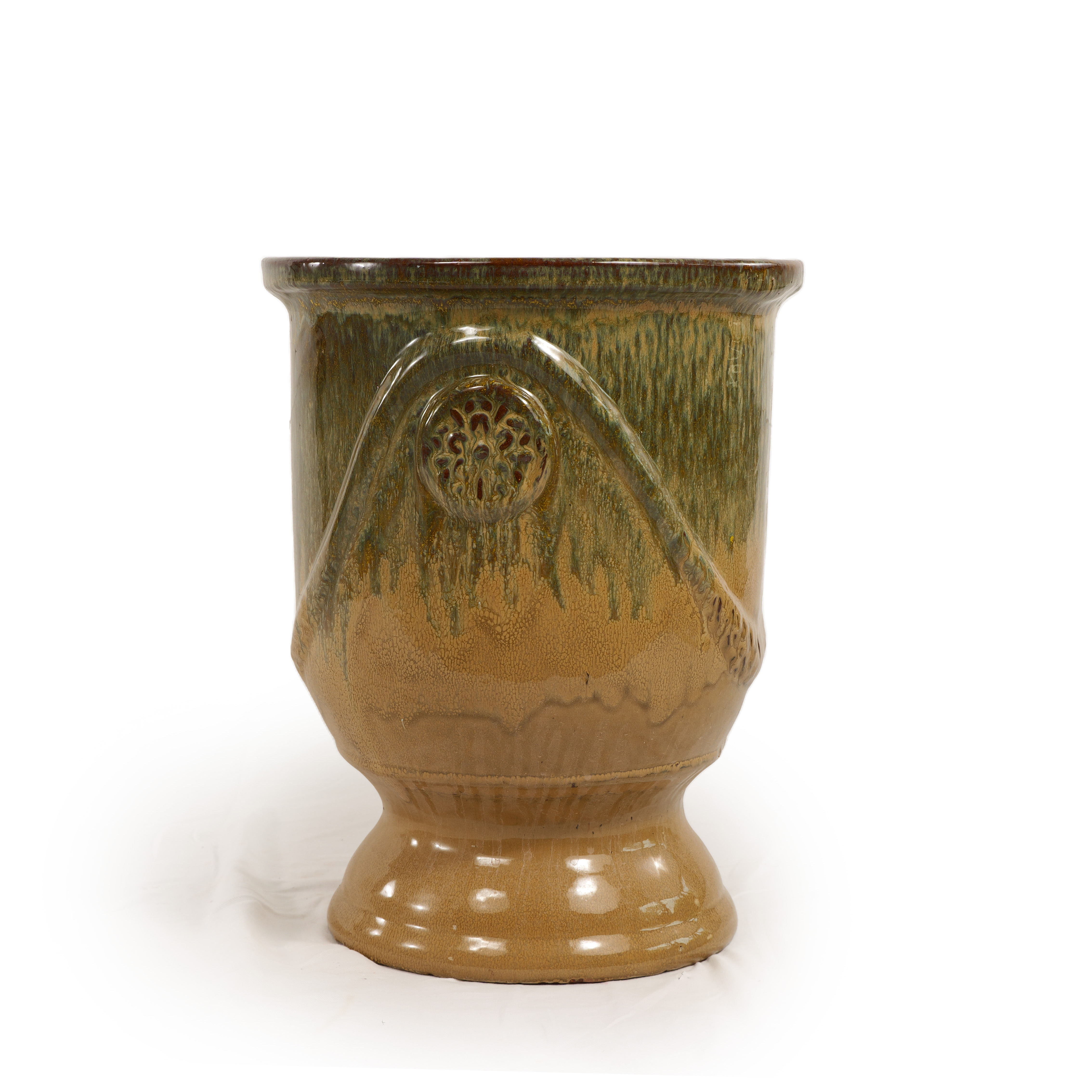 สีน้ำตาล