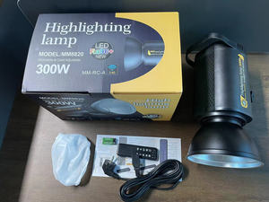 MM8820 300W stüdyo LED ışık: iki renkli 3200K-5700K kısılabilir fotoğraf ve uzaktan kumandalı Video ışığı - Product Image 4