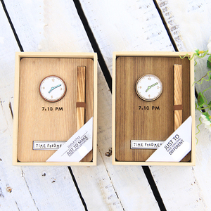 Cubierta de madera vintage cuaderno Conjunto de reloj Logotipo de cuadernos con caja y pluma