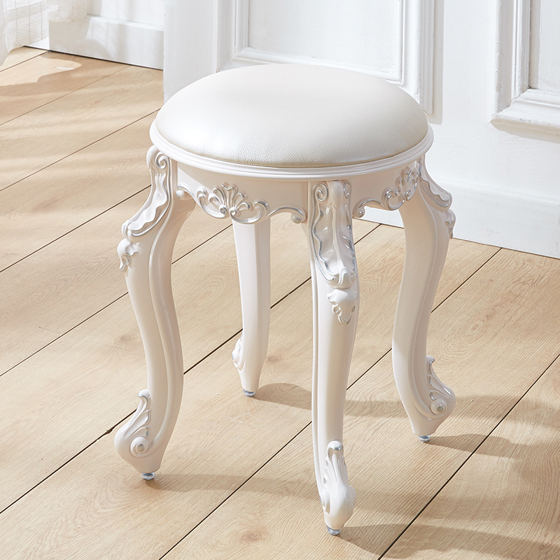 Tabouret rond en cuir blanc perle peint argenté, hauteur 43 cm