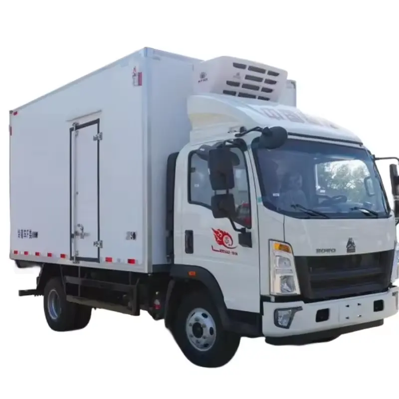 Semi-remorque congélateur congelé diesel/petit camion de refroidissement/transport de légumes/camion de boîte de réfrigérateur d'isolation
