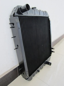 Japon kamyon radyatörü <span class=keywords><strong>MC111555</strong></span> fuso canter için 4D33 PS135 bakır pirinç radyatör