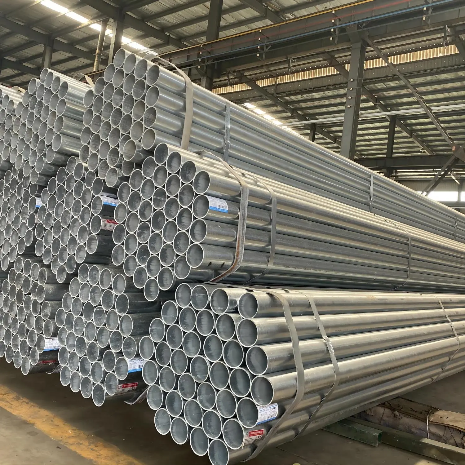 Customized ASTM Scaffolding Tube Welded Steel Pipes Gi Galvanized ERW Steel Pipe For Greenhouse