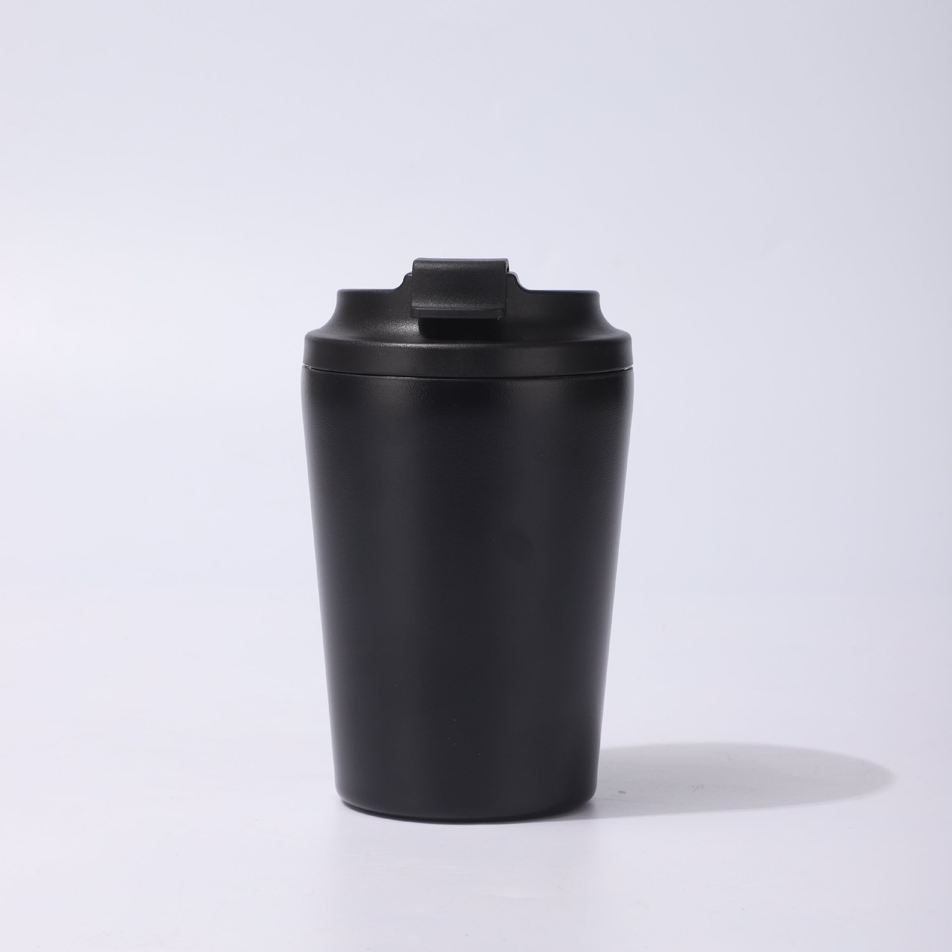 Peinture en aérosol noire