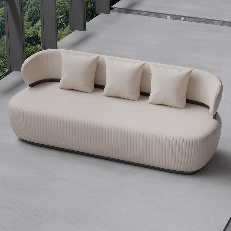 Canapé trois places (blanc cassé)