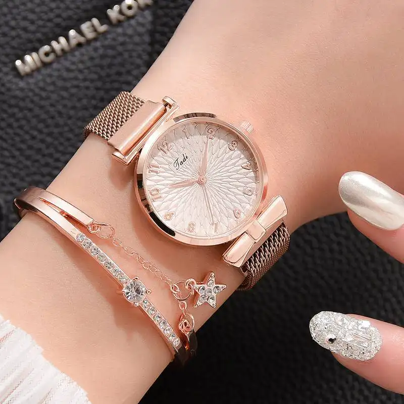 New Arrivals Fashion Women Watches Bracelet Set 2pcs Quartz Watch PU Strap Watch Gold Bracelet Set For Ladies