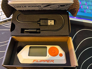 Lorida Flipper sıfır Geeks kiti açık kaynak çok amaçlı inek programlama RFID cihaz aracı Flipper sıfır cihazı