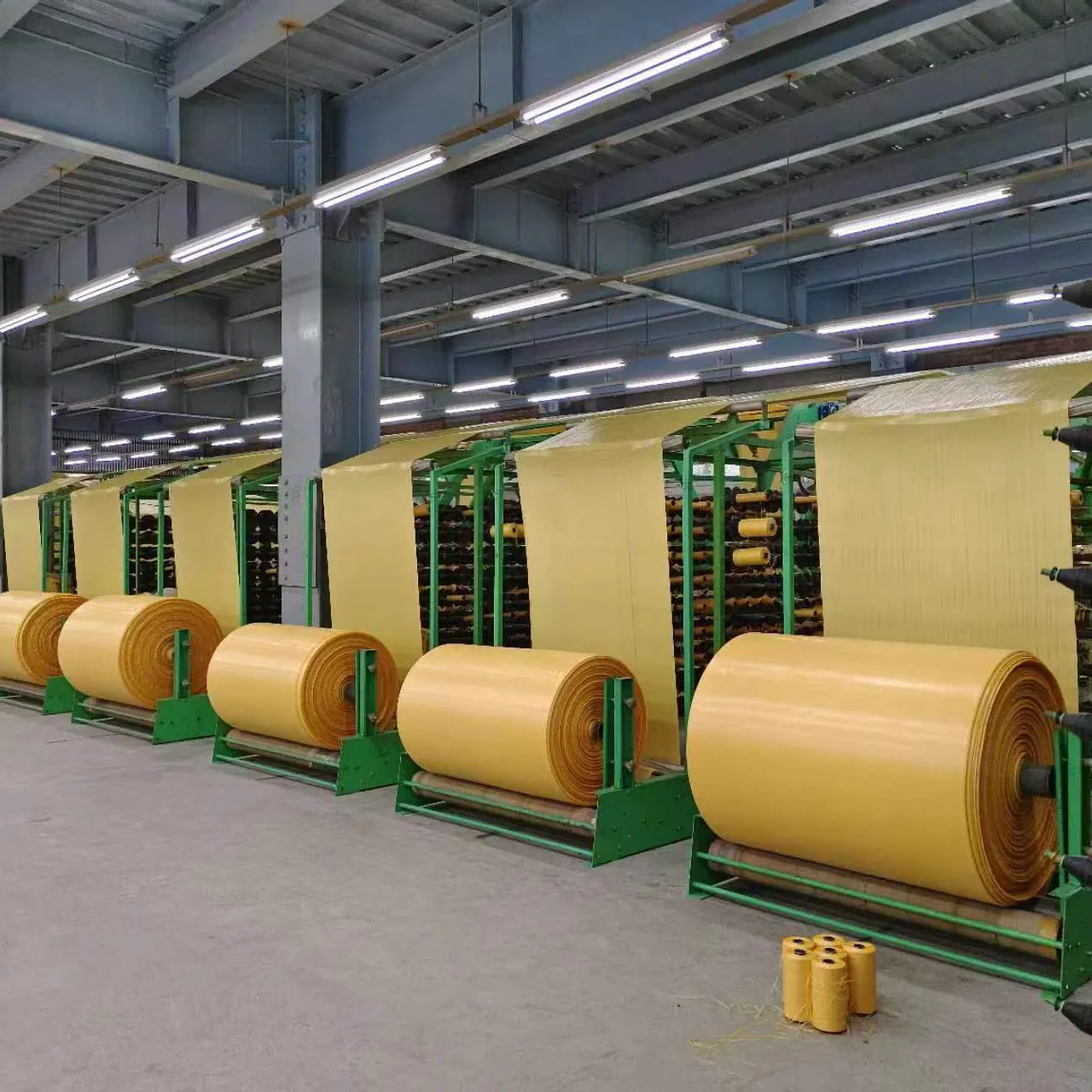 Máquina de tejer circular para línea de producción de sacos tejidos Máquina de fabricación de bolsas tejidas de PP máquina de telar circular para nosotros