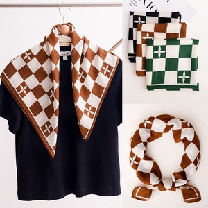 2025 Mùa Xuân Mới Cổ Điển 70Cm Khăn Lụa Cho Phụ Nữ Nhỏ Vuông Kỹ Thuật Số In Hình Học Thư Mặt Trời Bảo Vệ Cho - Product Image 3