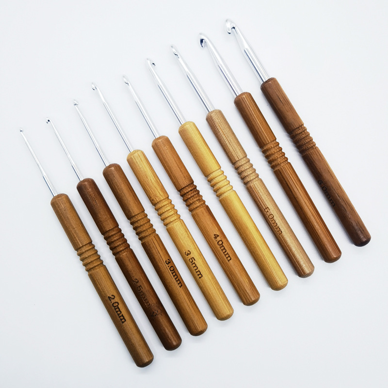 9-piece set - wooden handle with carbonized silver tips