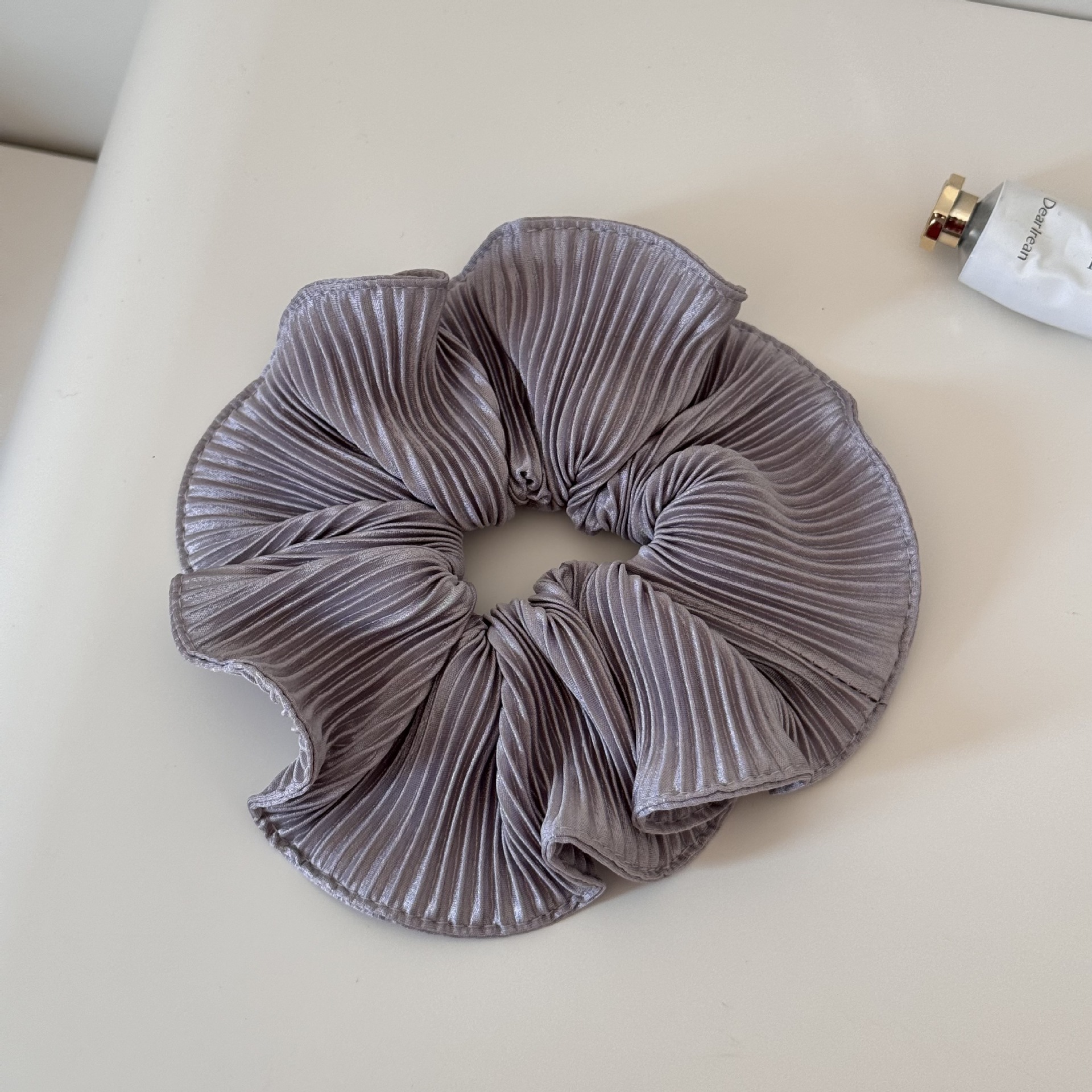 Anneau cheveux bord oreilles pliées gris