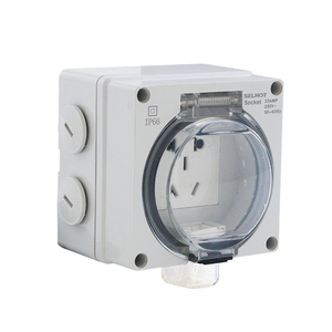 Enchufe e interruptor multifunción de superficie impermeable IP66 tipo 3 + 2 con cubierta 16A y 10A corriente nominal