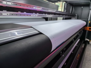 Automatischer 320-cm-UV-R2R-Drucker Konica 1024A 7-Farben-BYHX-Programm Doppelseitiges Druck-SPS-Zuführ system für Flex Neuer Zustand - Product Image 5