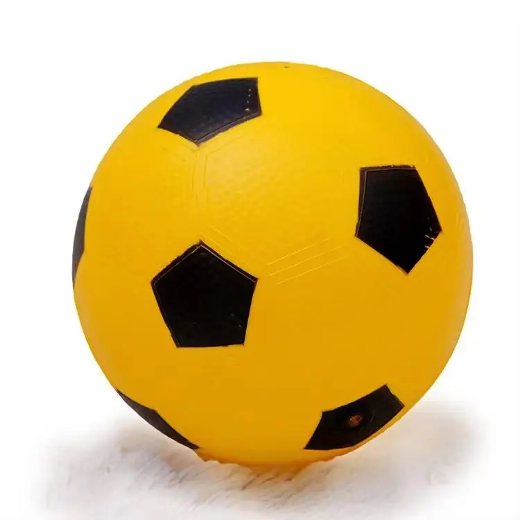 ลูกบอลของเล่นพีวีซีนุ่มสำหรับเด็กเล่นนอกบ้านออกแบบได้ตามต้องการ