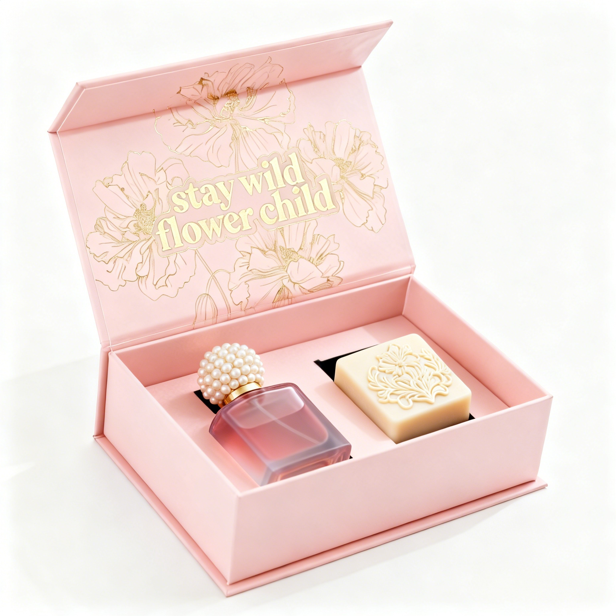 Magnetic flip cover box with lining