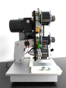 Macchina semi-automatica di codifica del nastro di SHENGLONG HP-241B per la data di scadenza e la stampa di numero di lotto - Product Image 5
