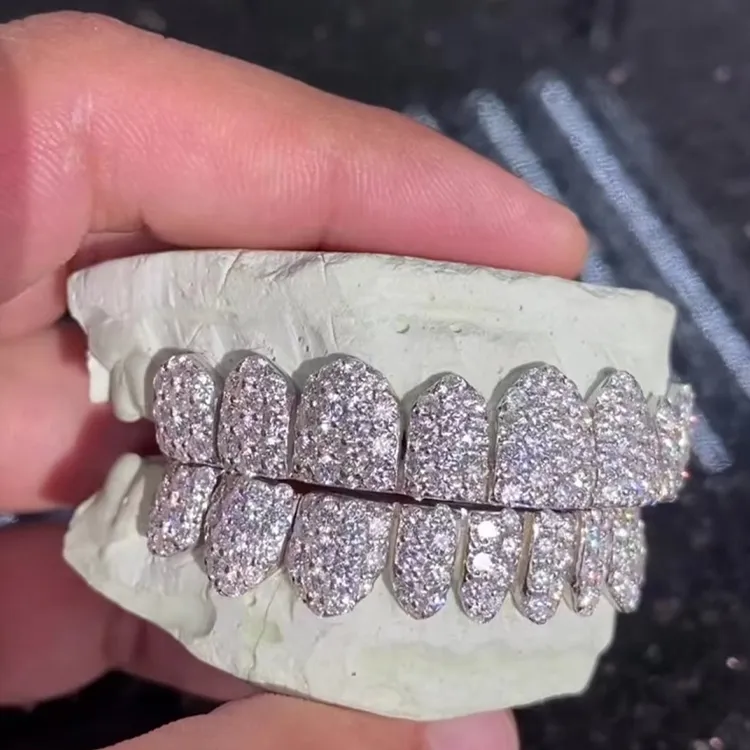 Parrillas dentales de diamante VVS Moissanite personalizadas para hombre, joyería de Hip Hop, Grillz helado de Plata de Ley 925 para dientes