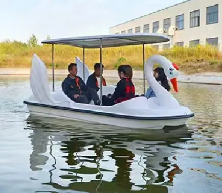 قارب pedalo المائي الأكثر مبيعاً فاخر من الألياف الزجاجية لطيف سوان ماء أطفال أكوا قوارب للأطفال للحديقة المائية
