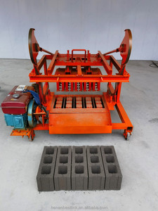 Máquina semiautomática para fabricar bloques huecos con motor diésel pequeño, fabricante móvil de ladrillos de hormigón con componentes de núcleo de Motor de rodamiento - Product Image 2