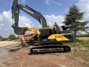 2022 yılında üretilen Volvo 350d, mükemmel durumda ve orijinal boyaya sahip - Product Image 5