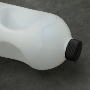 1L 2L büyük HDPE plastik yuvarlak şişe beyaz saydam plastik yuvarlak saplı şişe - Product Image 2