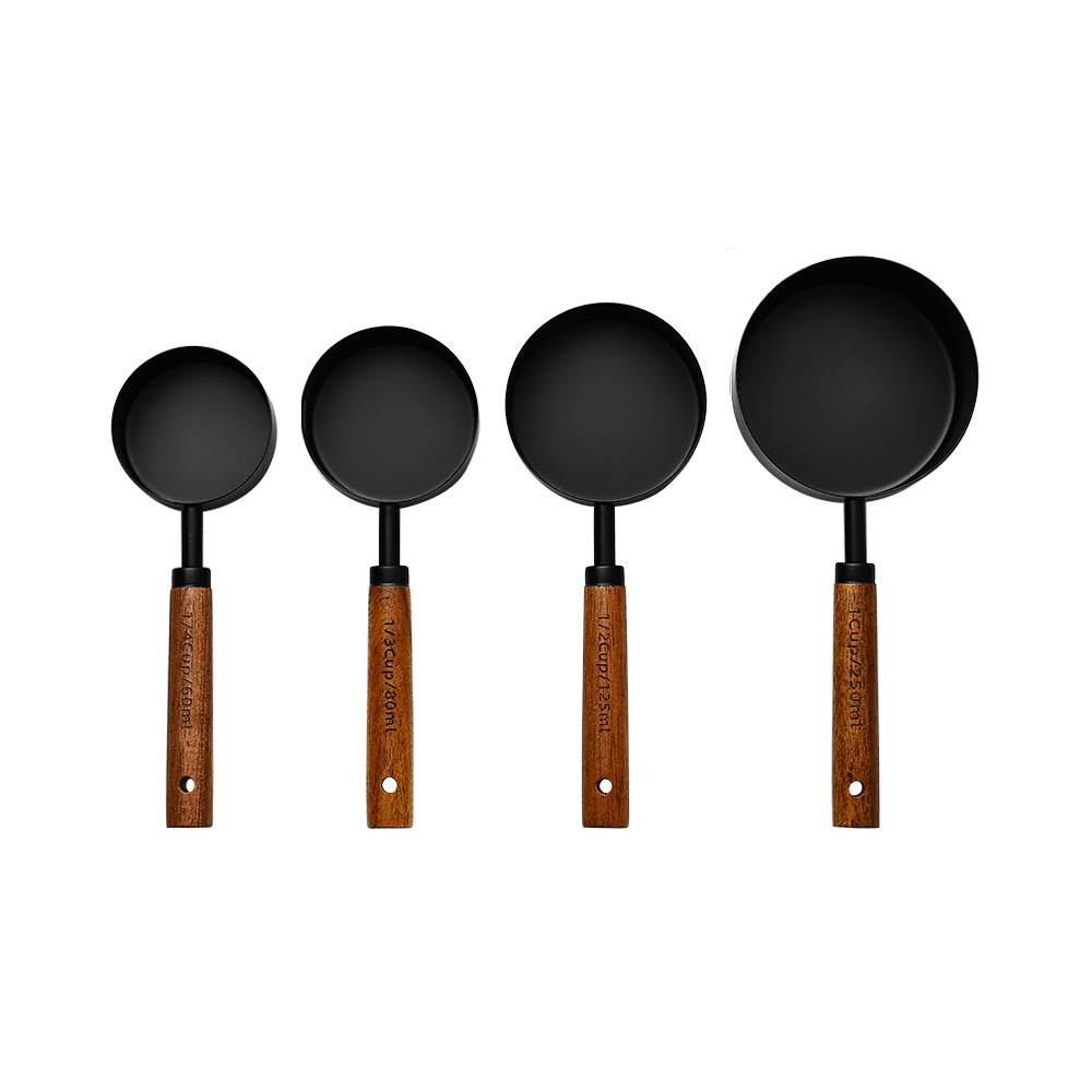 Juego de tazas medidoras negras de 4 piezas.