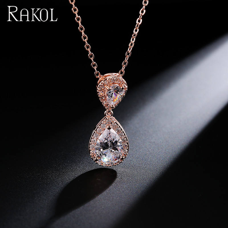 สีแชมเปญ