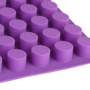 88 delik silikon Mini yuvarlak peynir kek Ice Cube kalıp Bakeware araçları mus çikolata dondurma dekorasyon kalıpları Opp torba 10 adet